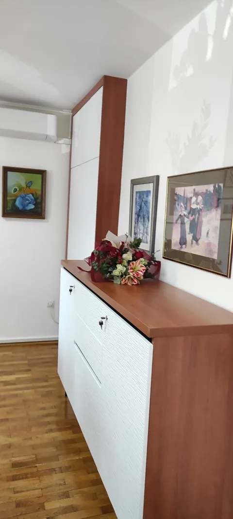 Namještaj za dnevni boravak po mjeri – Lišće d.o.o. Zagreb, primjer 18