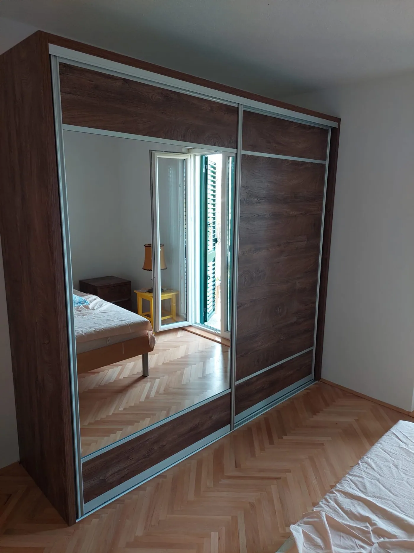 Klizna vrata ormara po mjeri – Lišće d.o.o. Zagreb, primjer 5