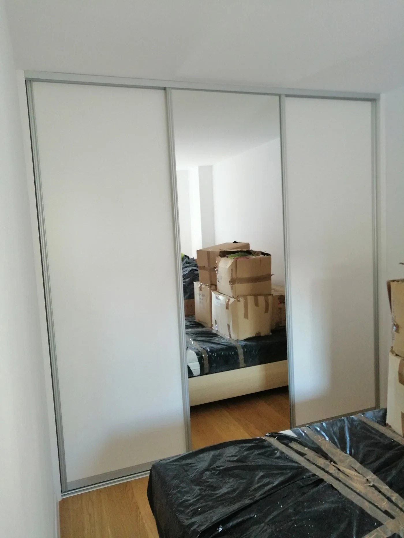 Ugradbeni ormar po mjeri – Lišće d.o.o. Zagreb, primjer 1